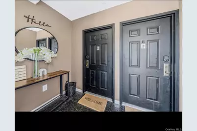821 Prospect Avenue, Westbury, NY 11590 - Photo 21