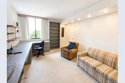 27110 Grand Central Parkway #17L, Floral Park, NY 11005 - Photo 15