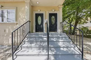 145-37 105th Ave, Jamaica, NY 11435 - Photo 5