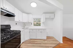 145-37 105th Ave, Jamaica, NY 11435 - Photo 13