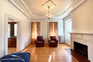 8 Garfield Pl, Poughkeepsie, NY 12601 - Photo 5