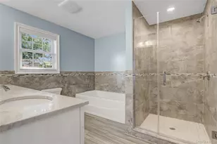 11 Lillian Ln, Plainview, NY 11803 - Photo 25