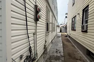 93-08 123rd St, Richmond Hill, NY 11419 - Photo 17