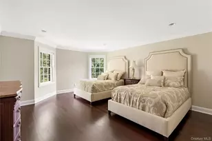 898 Chicken Valley Rd, Locust Valley, NY 11560 - Photo 29