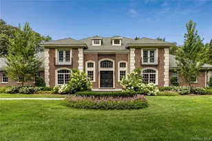 898 Chicken Valley Rd, Locust Valley, NY 11560 - Photo 35