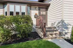 52 Narcissus Ave, Jericho, NY 11753 - Photo 3