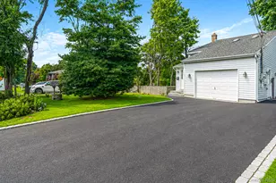35 E 6th St, Patchogue, NY 11772 - Photo 3