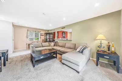 35 E 6th Street, Patchogue, NY 11772 - Photo 5