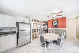 35 E 6th St, Patchogue, NY 11772 - Photo 9
