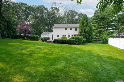 174 Lodge Avenue, Huntington Station, NY 11746 - Photo 17