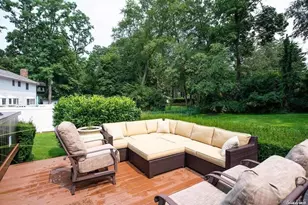 174 Lodge Ave, Huntington Station, NY 11746 - Photo 13