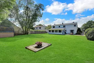 727 Peter Paul Dr, West Islip, NY 11795 - Photo 21