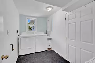 727 Peter Paul Dr, West Islip, NY 11795 - Photo 17