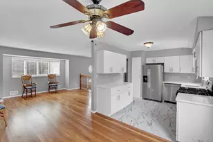 727 Peter Paul Dr, West Islip, NY 11795 - Photo 5
