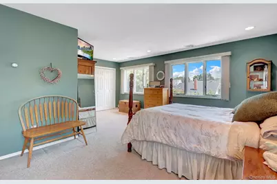 91 Charles Avenue, Massapequa Park, NY 11762 - Photo 17