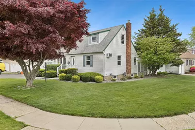 2 Dorset Lane, Farmingdale, NY 11735 - Photo 3