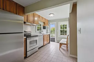 254 Sparkle Rd, Yorktown Heights, NY 10598 - Photo 3