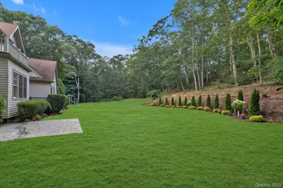 171 Stillwell Lane, Syosset, NY 11791 - Photo 37