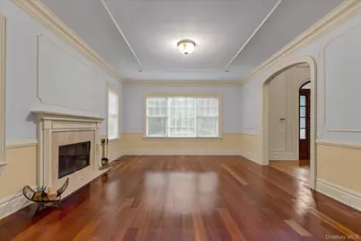 171 Stillwell Lane, Syosset, NY 11791 - Photo 7