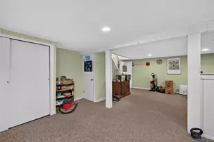 88 Crestwood Blvd, Farmingdale, NY 11735 - Photo 21