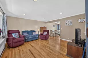 88 Crestwood Blvd, Farmingdale, NY 11735 - Photo 5
