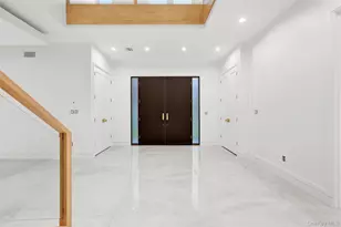 17 Wallenberg Cir, Monsey, NY 10952 - Photo 19