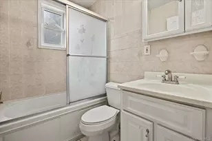 1037 Broadway, Westbury, NY 11590 - Photo 17