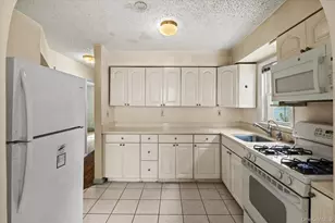 1037 Broadway, Westbury, NY 11590 - Photo 11