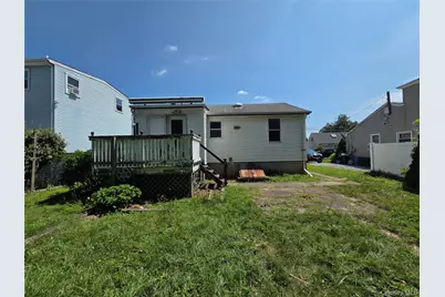 533 S 8th Street, Lindenhurst, NY 11757 - Photo 3