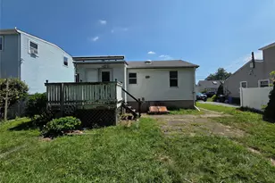 533 S 8th St, Lindenhurst, NY 11757 - Photo 3