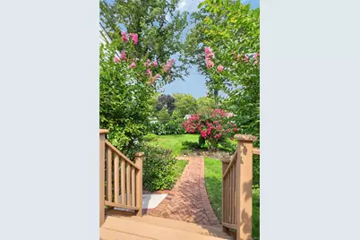 20 Earle Place, Manhasset, NY 11030 - Photo 41