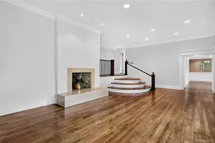 20 Earle Pl, Manhasset, NY 11030 - Photo 5