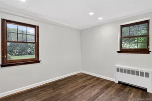 20 Earle Pl, Manhasset, NY 11030 - Photo 29