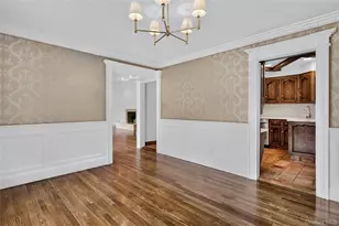 20 Earle Pl, Manhasset, NY 11030 - Photo 9