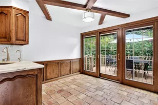 20 Earle Pl, Manhasset, NY 11030 - Photo 13