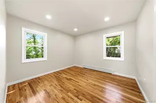 930 Park Dr, Wantagh, NY 11793 - Photo 17