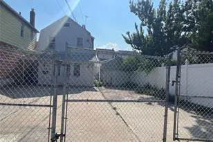 89-10 182nd St, Hollis, NY 11423 - Photo 1