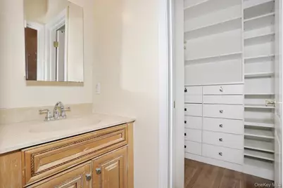 122 Bates Drive, Monsey, NY 10952 - Photo 19