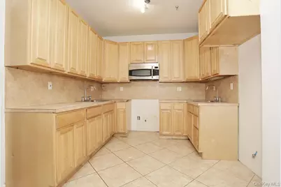 122 Bates Drive, Monsey, NY 10952 - Photo 29