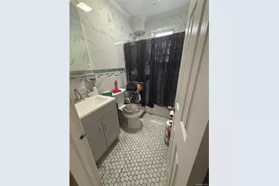128-11 174th Place, Jamaica, NY 11434 - Photo 5