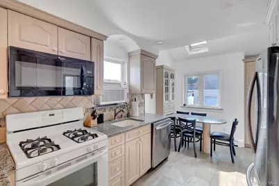 80 Noble Street, Lynbrook, NY 11563 - Photo 5
