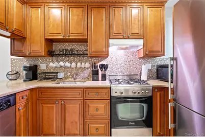 49 Canoe Place, Hampton Bays, NY 11946 - Photo 3