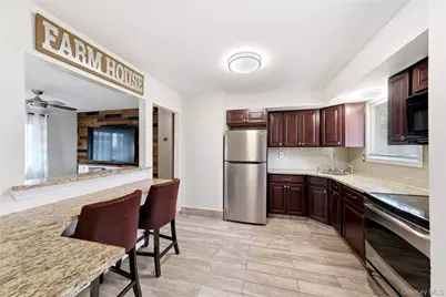8 Roberts Street, Mastic, NY 11950 - Photo 9