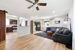 8 Roberts St, Mastic, NY 11950 - Photo 5
