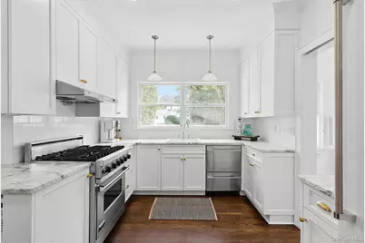 1 Bishop Avenue, Westhampton, NY 11977 - Photo 7