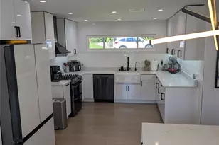 28 Florida Ave, Commack, NY 11725 - Photo 13