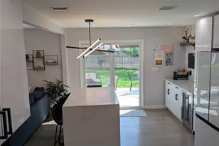 28 Florida Ave, Commack, NY 11725 - Photo 15