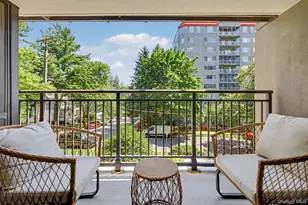 15 Stewart Pl, White Plains, NY 10603 - Photo 25