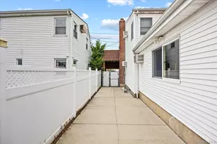 159-33 85th St, Howard Beach, NY 11414 - Photo 37