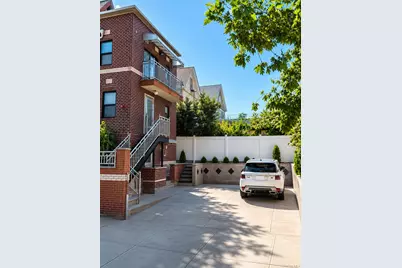 125-19 14th Ave., College Point, NY 11356 - Photo 23
